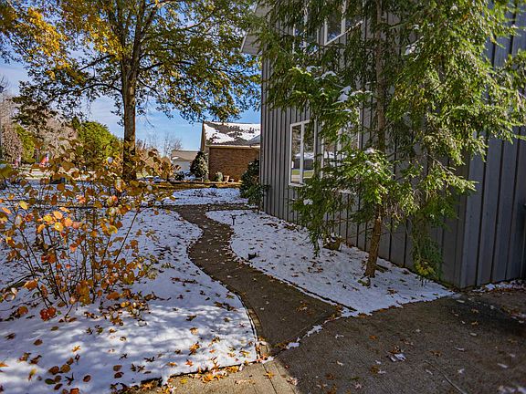 5th image of 1153 S Snow Ball Ln