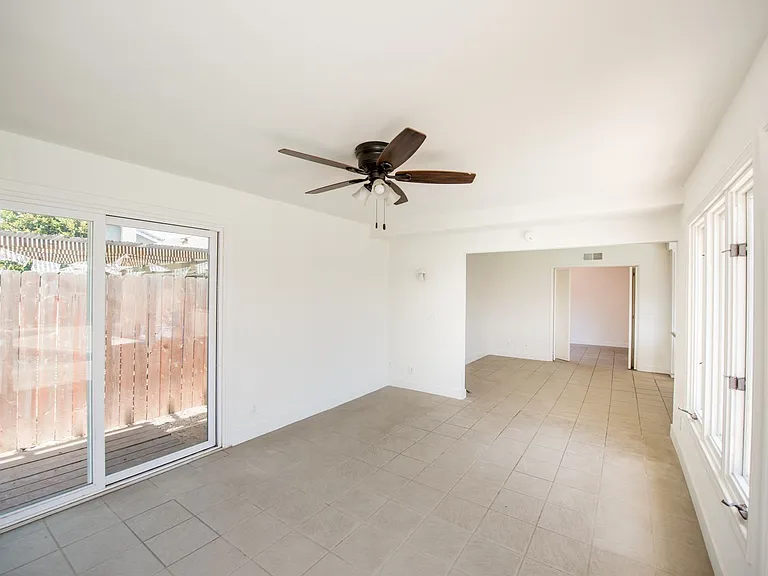 3069 Hayes Ave — Photo 19
