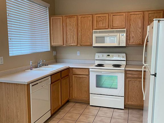 4th image of 1886 E Don Carlos Ave Unit 114