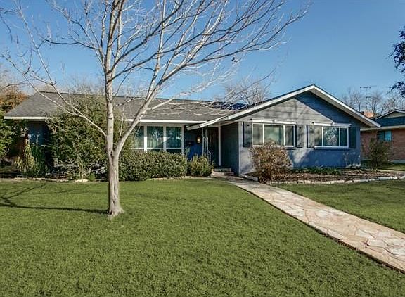 3rd image of 10442 Cromwell Dr