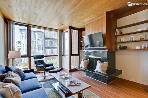 5th image of 411 Green St