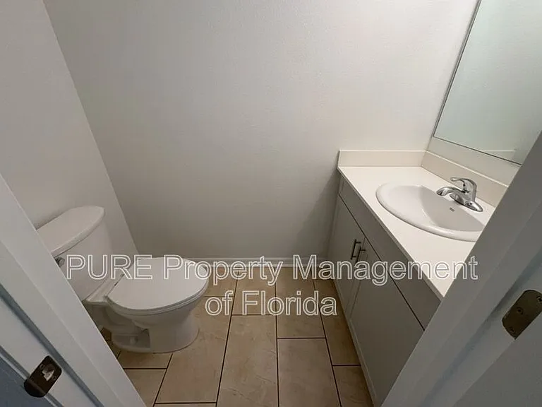 339 NE Sanchez Ave #108 — Photo 8