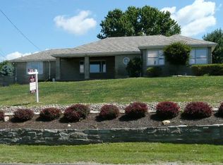 72 Coraopolis Rd, Coraopolis, PA 15108