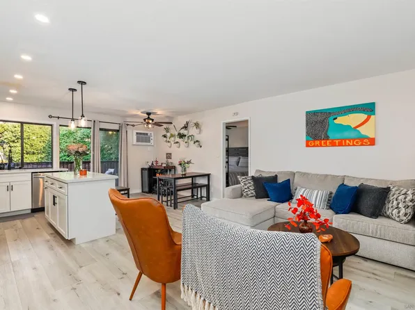 7835 Cowles Mountain Ct Unit B25, San Diego, CA 92119