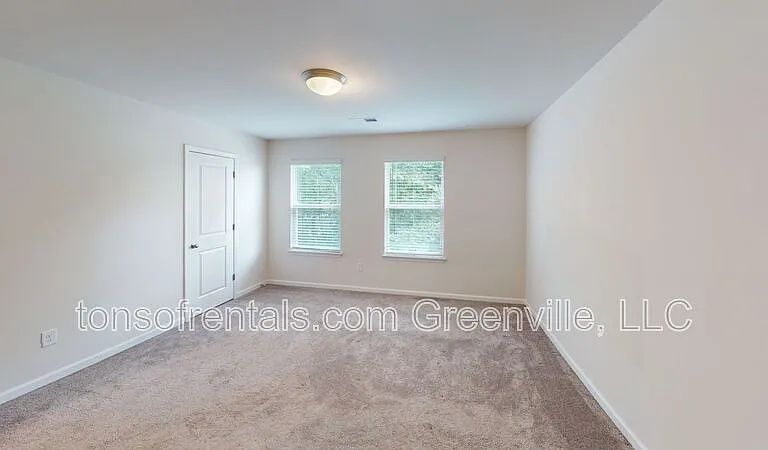 312 Highline Trl — Photo 9