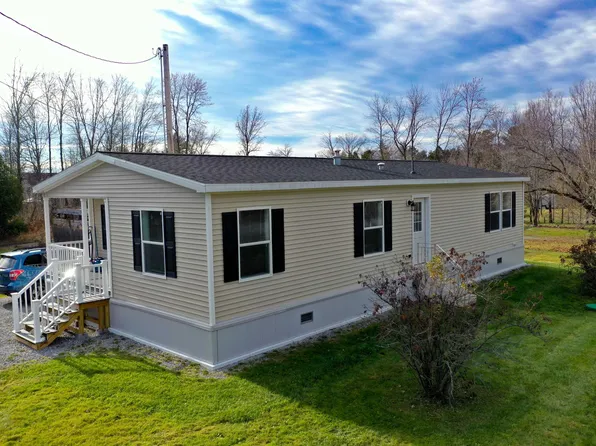 2 Railroad Street, South Hero, VT 05486