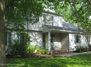 1709 Holbrook St, Oakhurst, NJ