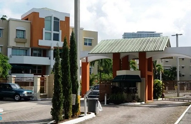 Arterial Bayside Cove #V-301 — Photo 12