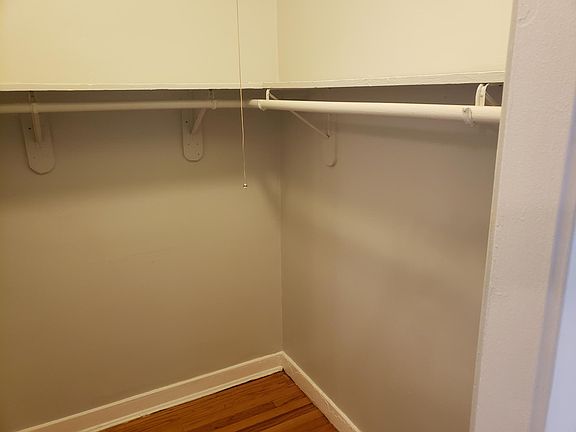 5th image of 1498 W Thorndale Ave