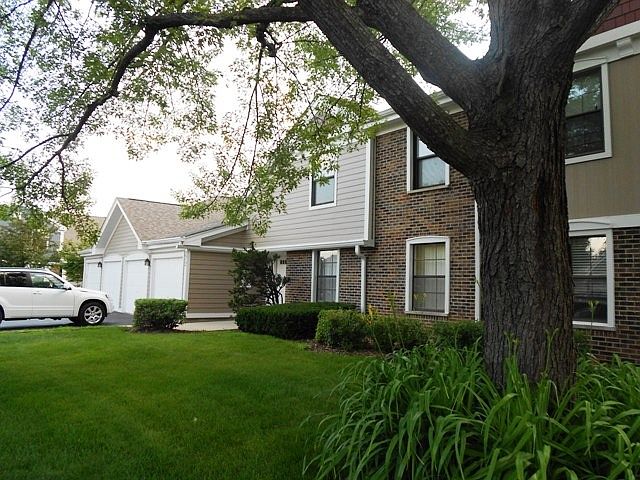 1st image of 272 Middlebury Ct Unit B1