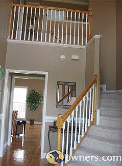Two-story foyer