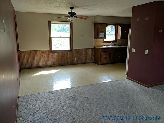 5th image of 1070 Clark Cir