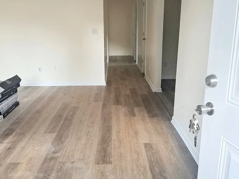 705 Adams St — Photo 8