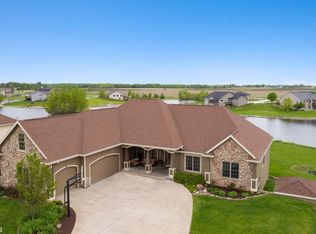 127 Lake Shore Dr, Dallas Center, IA 50063