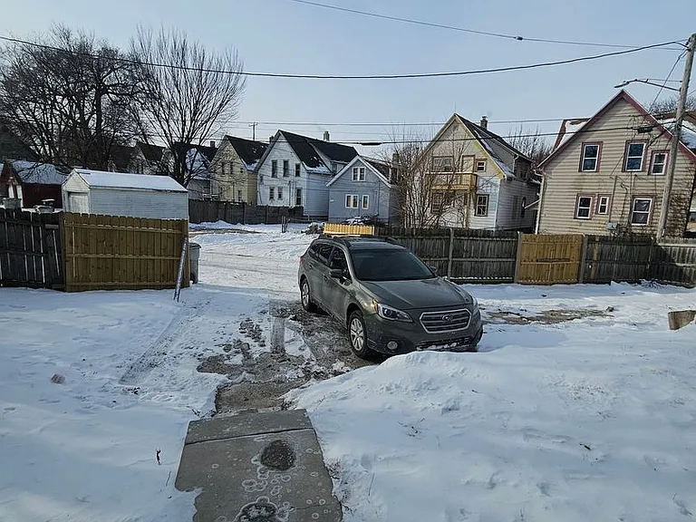 1917 W Atkinson Ave. - 4 Unit — Photo 14