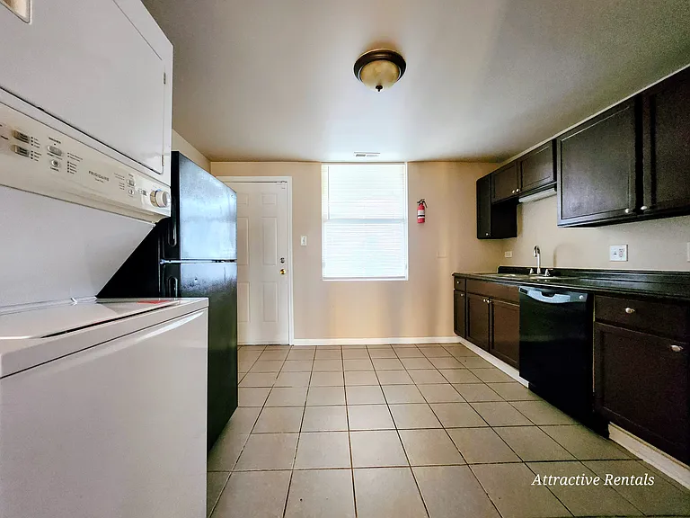 1641 W 77th St #2W — Photo 3