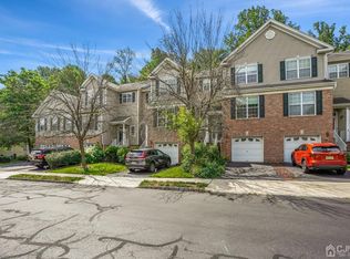 98 Hoover Ave, Princeton, NJ 08540