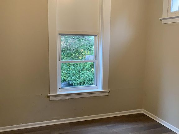 5th image of 818 Garvey Ave APT 2