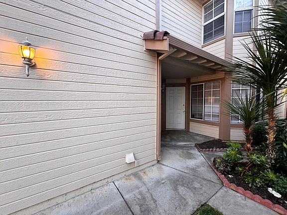 4th image of 5645 Civic Terrace Ave