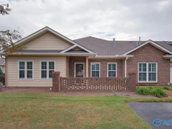 13 Valley Way Cir SE, Huntsville, AL 35802