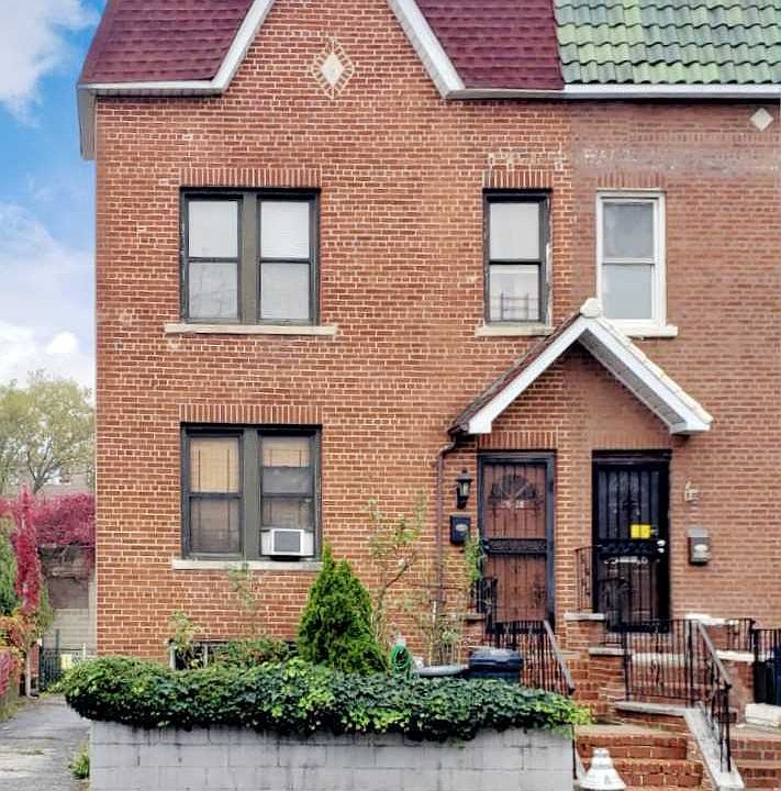 1st image of 35-28 Crescent St