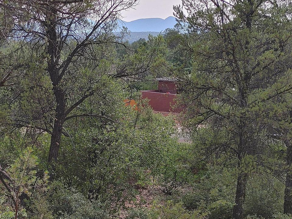 1st image of 924 W Sherwood Dr