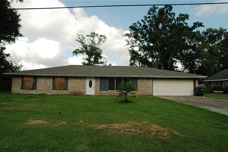 2nd image of 517 Woodside Dr