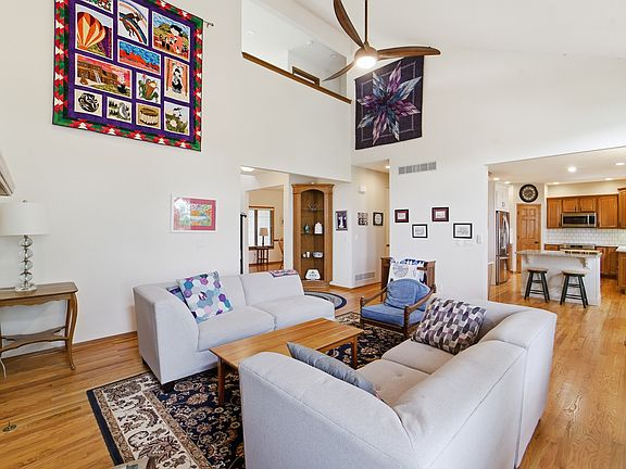 4th image of 5512 Garrison Ct