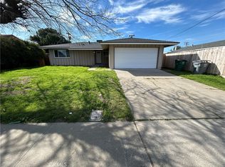 1445 Hawthorne Dr, Los Banos, CA 93635