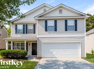 1225 Jordans Pond Ln, Charlotte, NC 28214