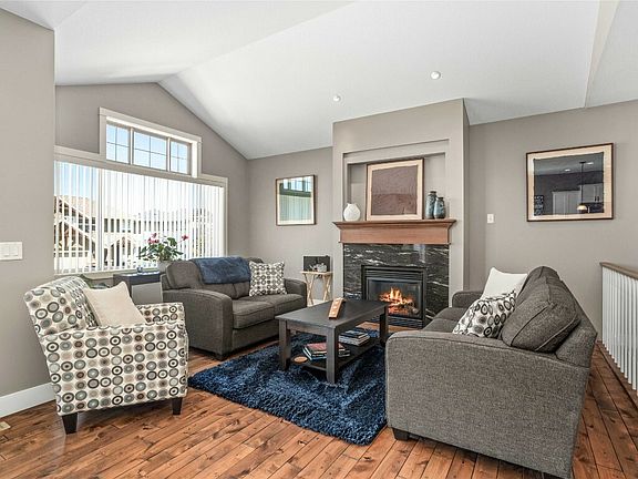 2nd image of 757 Crozier Ave