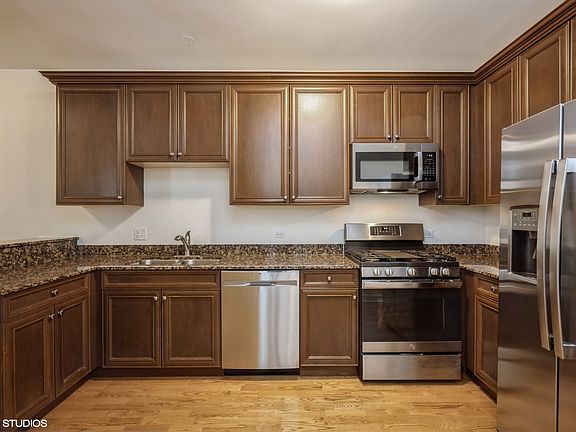 3rd image of 6247 Lincoln Ave #6-3