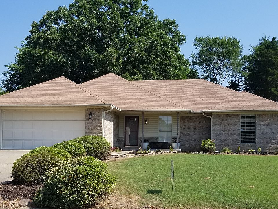 Beautifully landscaped front