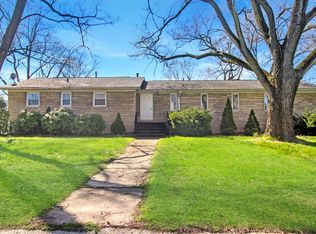 704 N Oakwood Ave, Griffith, IN 46319