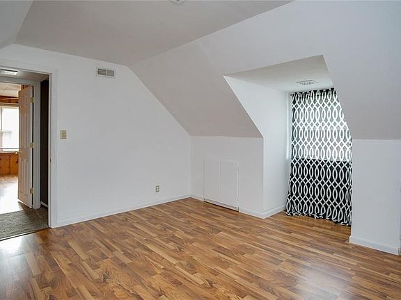 5th image of 2349 Lehigh Pl