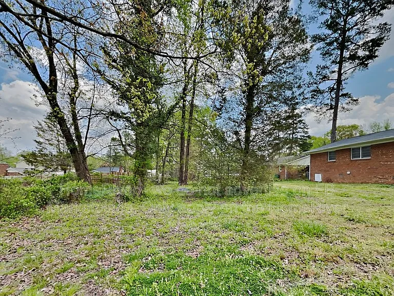 1613 Seven Oaks Pl — Photo 23