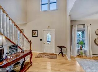 251 Tall Oak Dr, Pocono Lake, PA