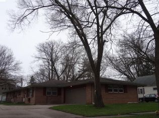 1720 Log Cabin Ave, Rockford, IL 61108