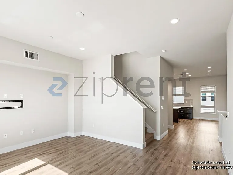 1757 Hazelnut Ln — Photo 9
