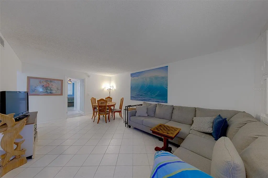 1 bed, 2.0 bath, 925 sqft, $1,750 — Photo 4