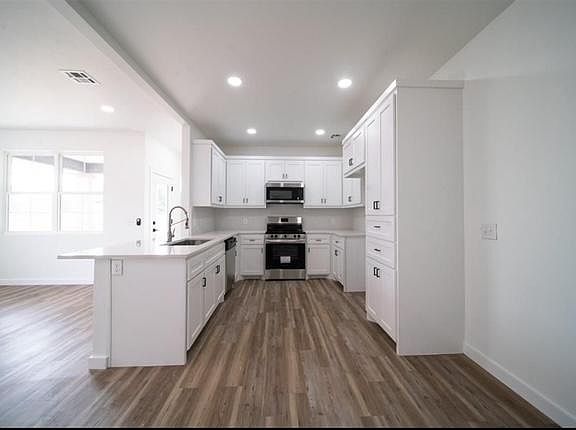 5th image of 232 NW 122nd St #B