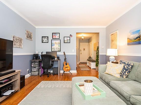 5th image of 50 N Broadway APT 4L