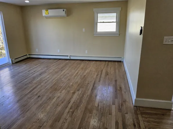 339 Mercer Loop image 5 of 15