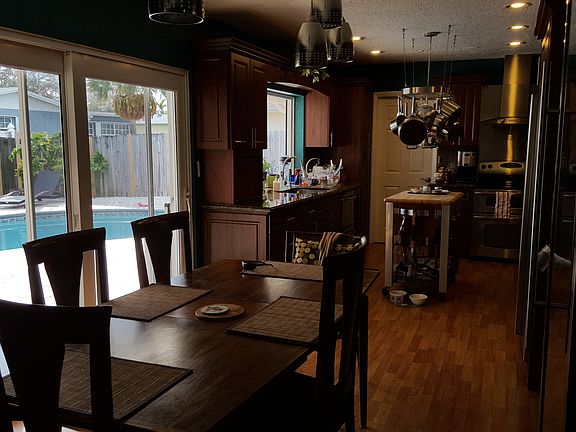 Large eat-in kitchen