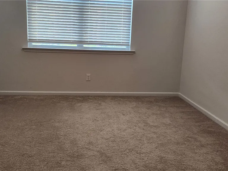 140 Charles Ln — Photo 14