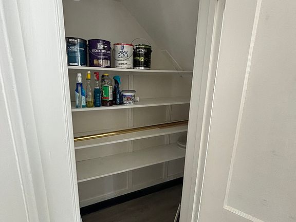 Kitchen Pantry