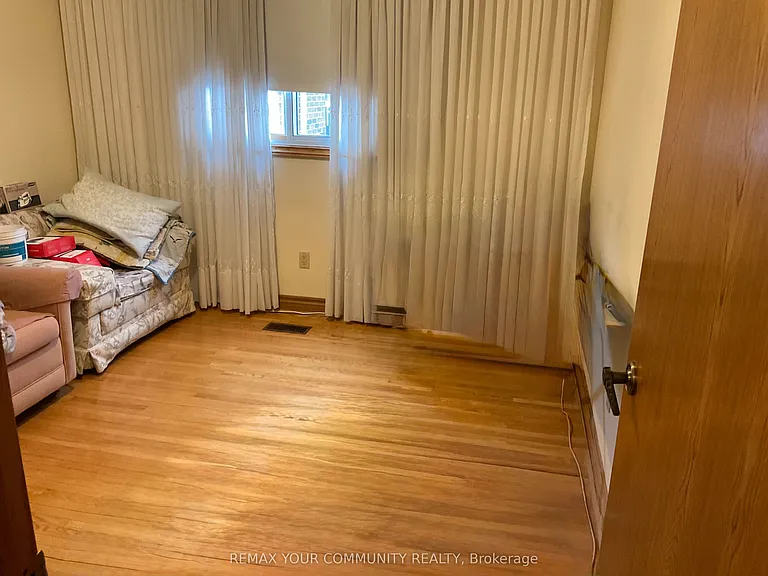 391 Glen Park Ave #UPPER — Photo 13