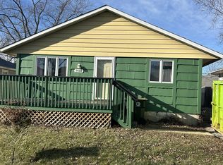 1408 Barberry Ln, Round Lake Beach, IL 60073