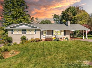 17 Sunset Dr, Weaverville, NC 28787
