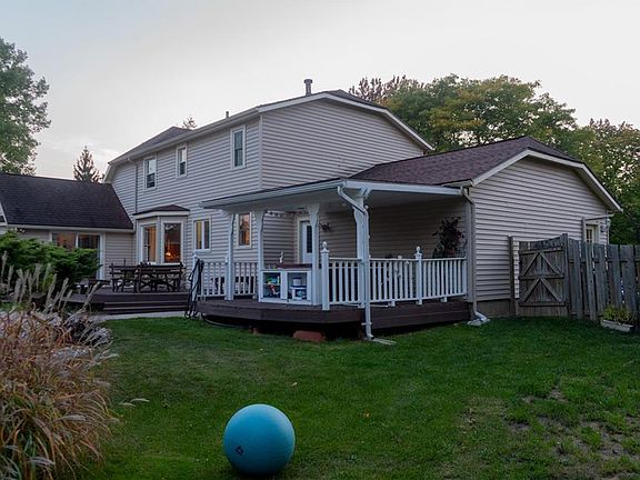 4th image of 92 Parkway Dr